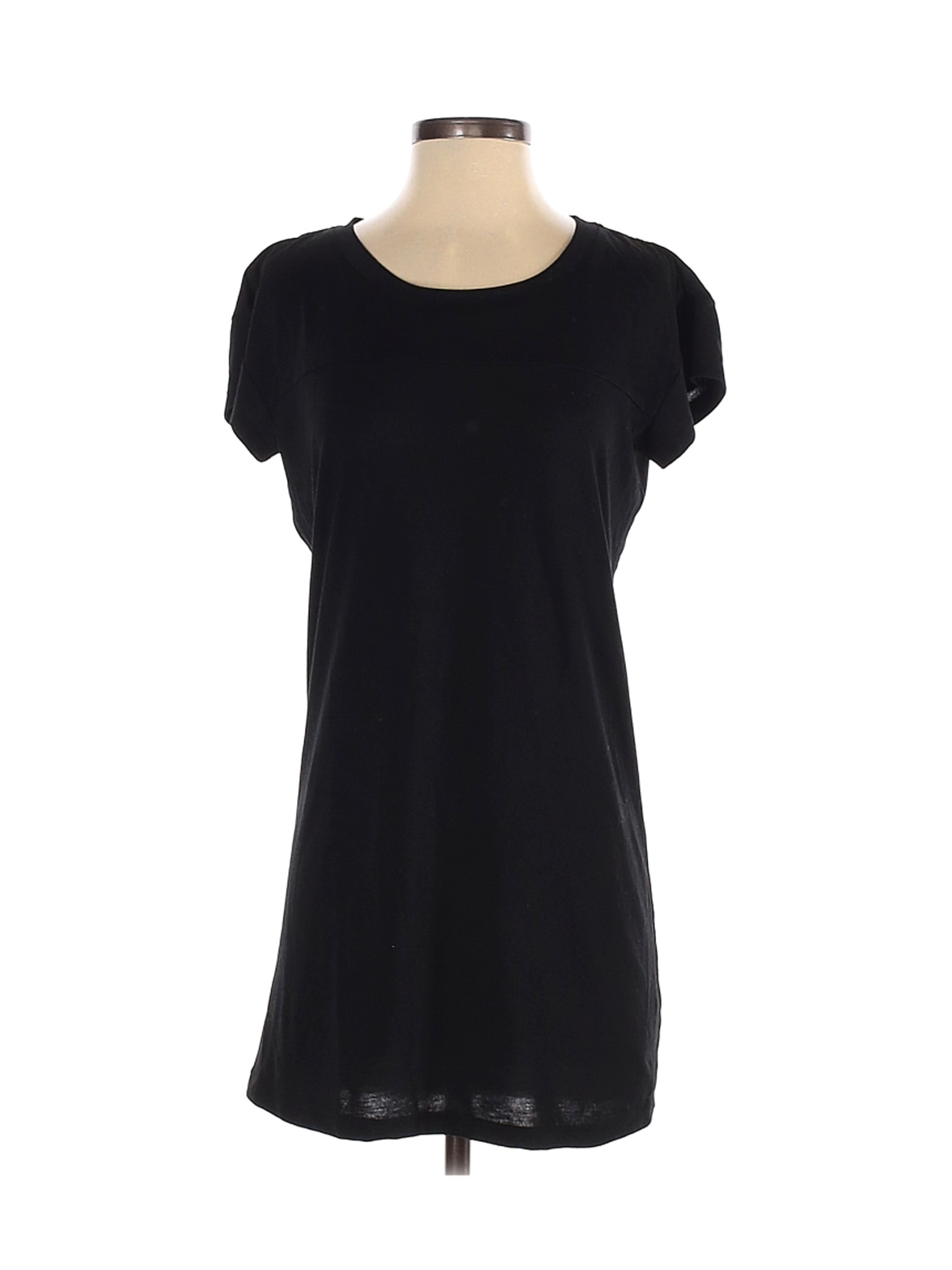 Uniqlo Black Dress - onthemovedesignz
