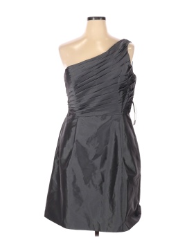ML Monique Lhuillier Size 18 Plus