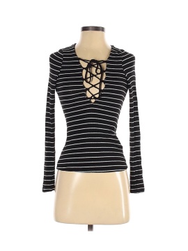 Project Social T loves Urban Outfitters Size Sm