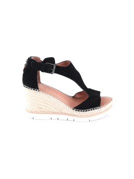 Gentle Souls by Kenneth Cole Size 8 1/2