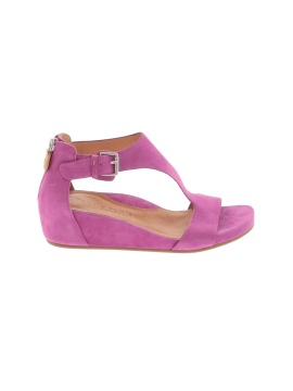 Gentle Souls by Kenneth Cole Size 7