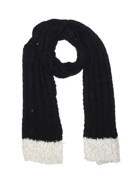 Hollister Scarf (view 1)