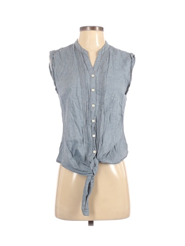 Old Navy Sleeveless Button Down Shirt - front
