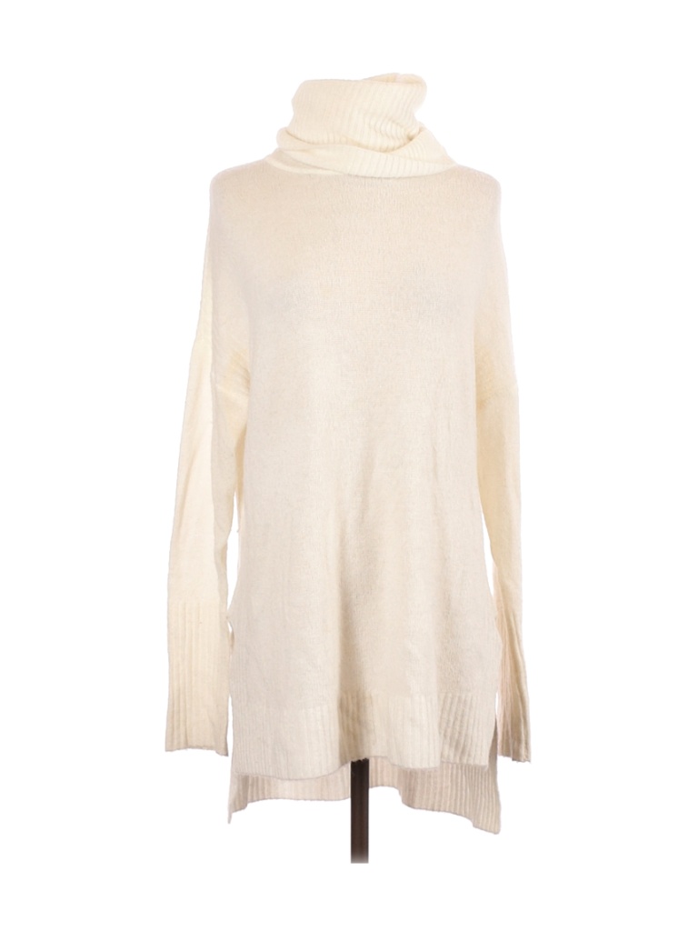 Olivaceous Solid Ivory White Turtleneck Sweater Size M - 83% off | thredUP