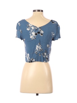 Kendall & Kylie Short Sleeve Blouse (view 2)