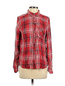 Universal Thread Long Sleeve Button-Down Shirt (view 1)