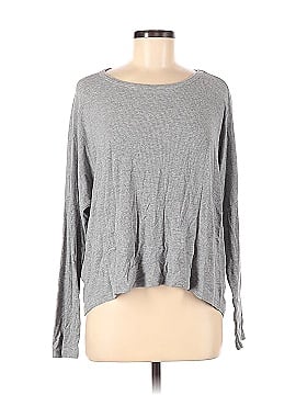 Brandy Melville Pullover Sweater (view 1)