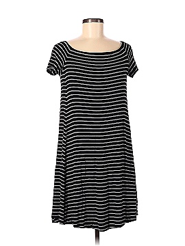 Old Navy Casual Dress (view 1)