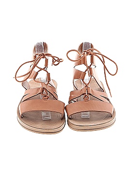 Helium Size 7 1/2