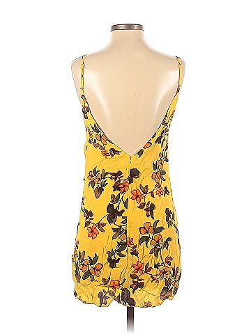 Urban Outfitters Casual Dress (view 2)