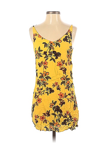 Urban Outfitters Casual Dress (view 1)