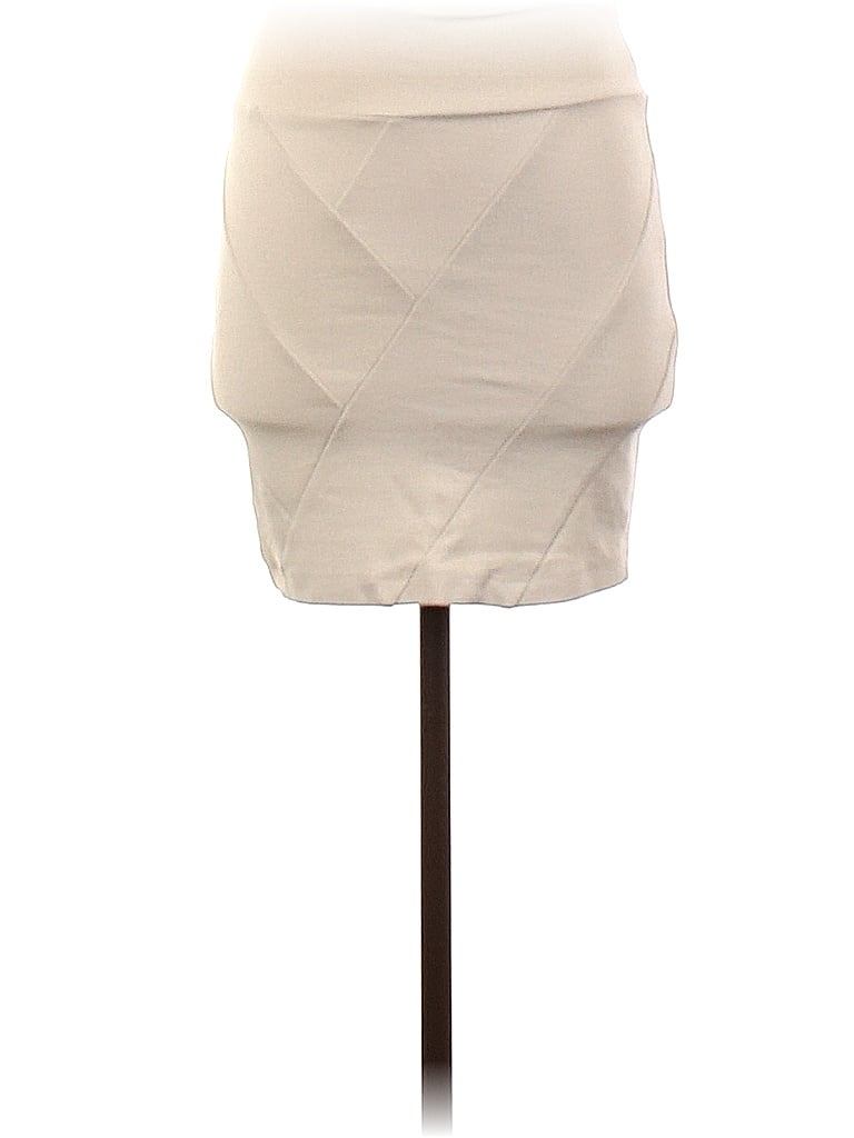 Pre-owned Stradivarius Casual Skirt In White