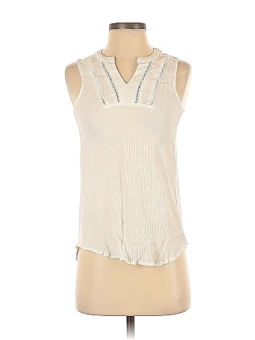 Ember Sleeveless Blouse (view 1)