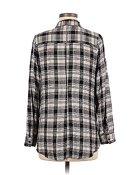 Maurices Long Sleeve Button-Down Shirt (view 2)