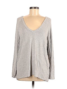 Brandy Melville Pullover Sweater (view 1)