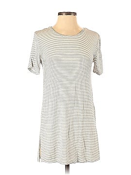 Old Navy Casual Dress (view 1)