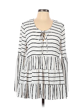 Signature Studio Women's Clothing On 