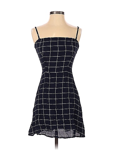 Reformation Casual Dress - front