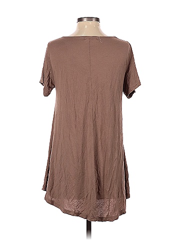 Larace Short Sleeve T-Shirt (view 2)