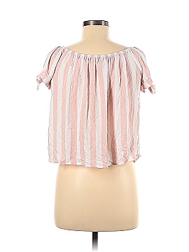 American Eagle Outfitters Short Sleeve Blouse (view 2)