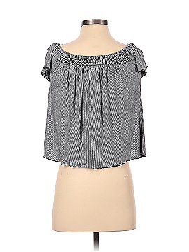 American Eagle Outfitters Short Sleeve Top (view 2)