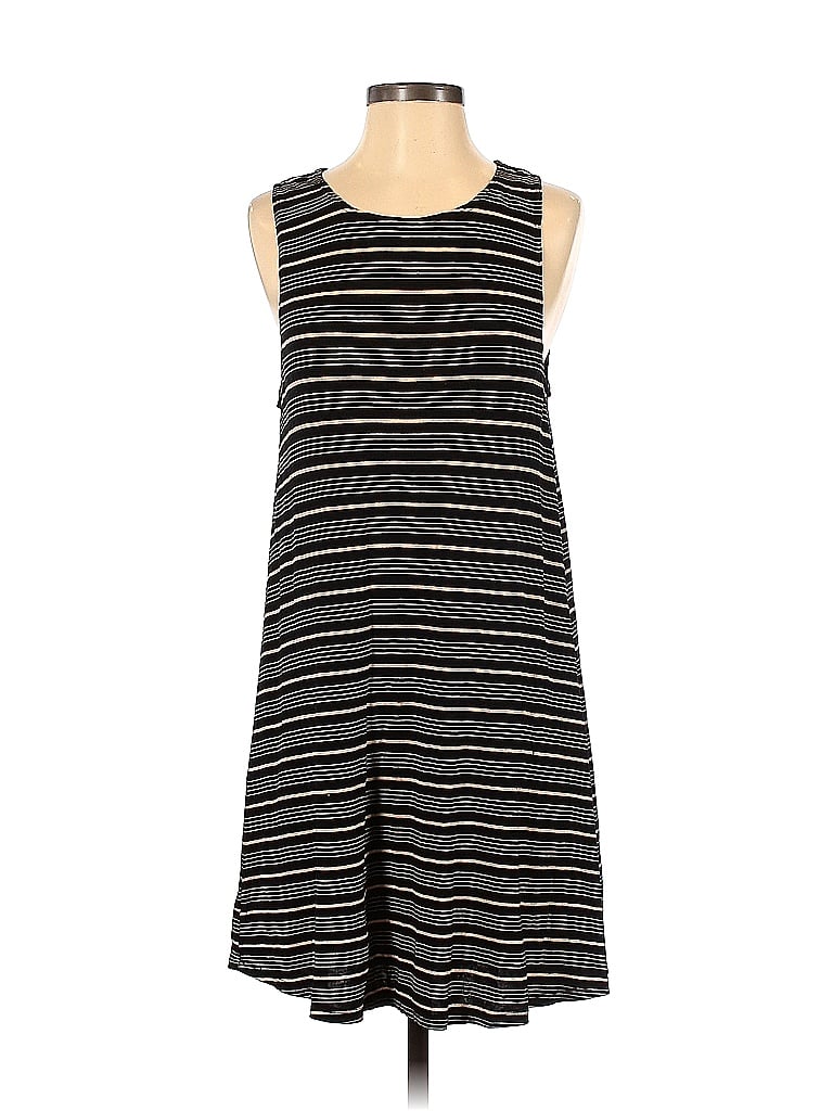 Click to view more detailed imagery on our partner's website Pre-owned Forever 21 Casual Dress In Gray