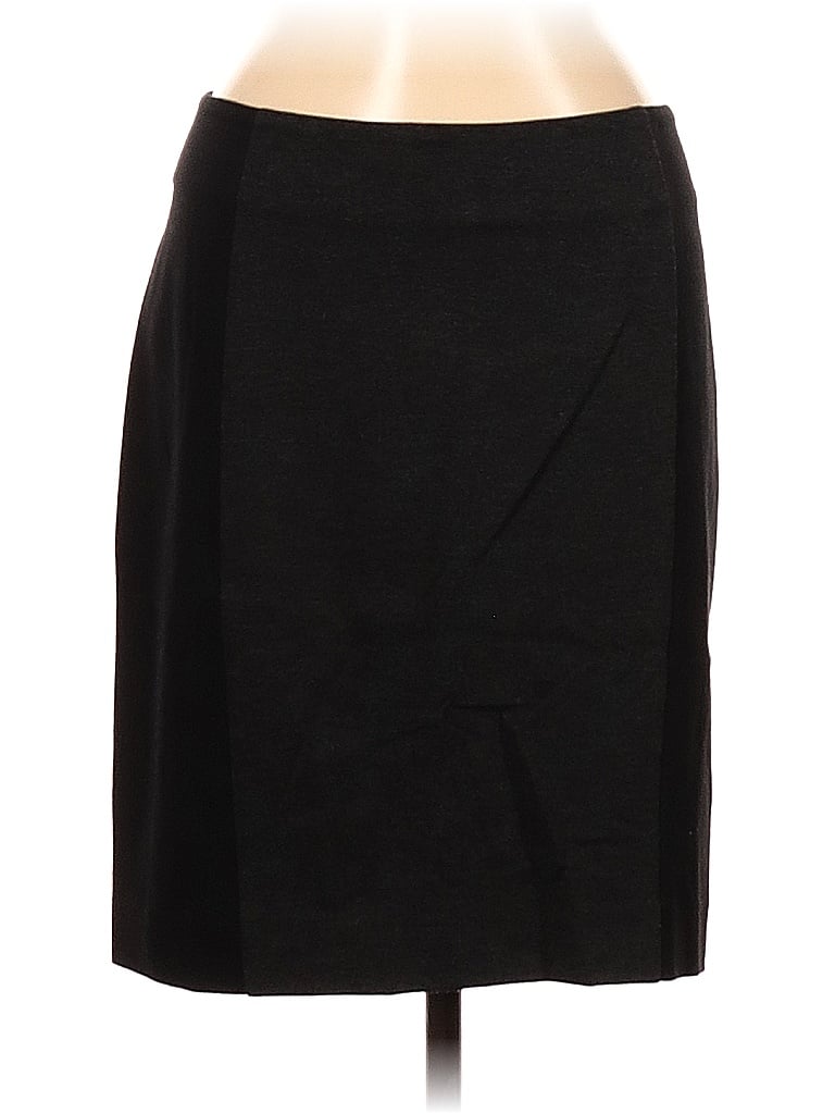 Click to view more detailed imagery on our partner's website Pre-owned Cabi Casual Skirt In Gray