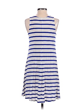 Old Navy Casual Dress (view 2)