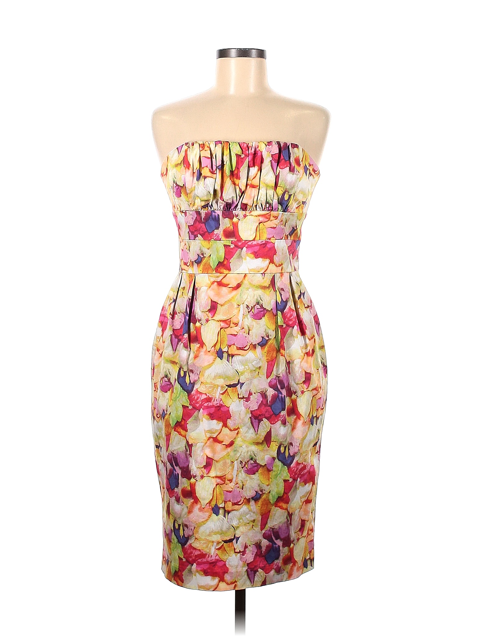 Newport News Floral Multi Color Yellow Casual Dress Size 6 - 84% off ...