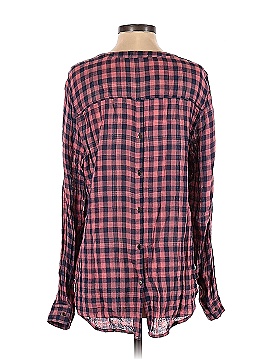 Maurices Long Sleeve Button-Down Shirt (view 2)