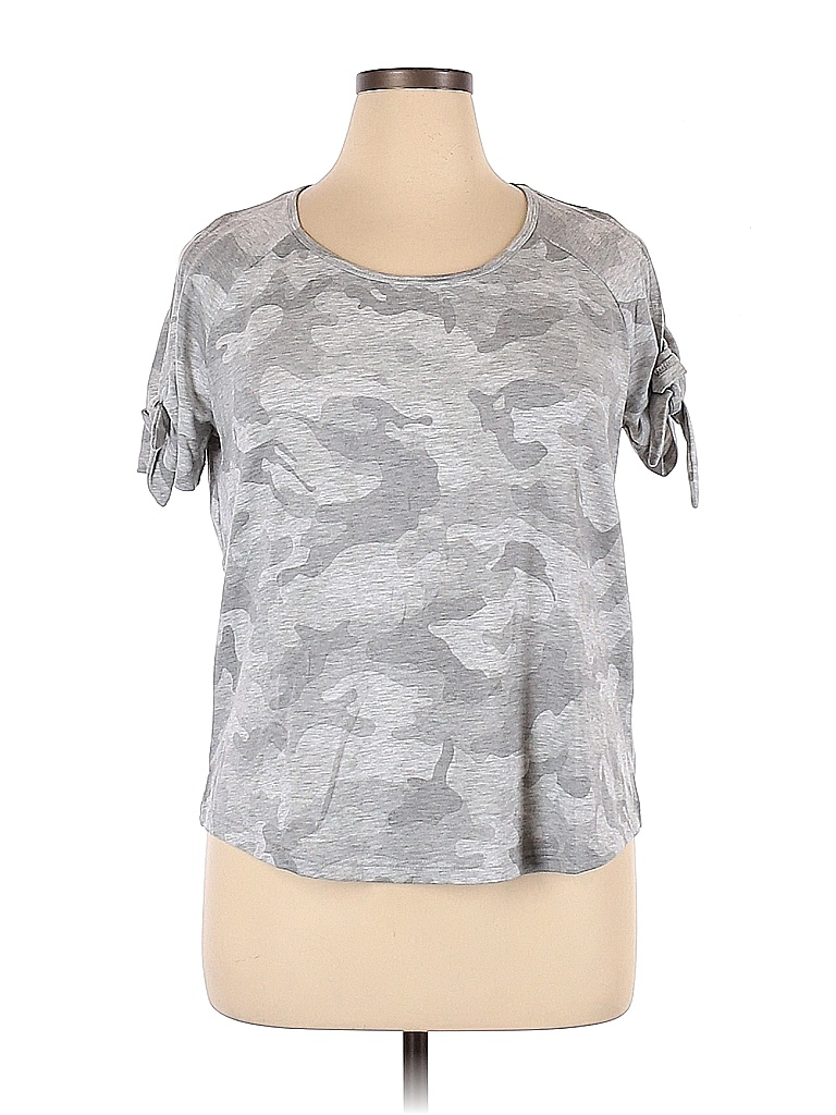 Jane and Delancey Camo Gray Short Sleeve Top Size XL - 64% off | thredUP