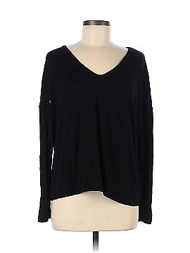 Old Navy Long Sleeve T-Shirt (view 1)