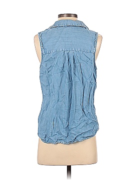 Who What Wear Sleeveless Button-Down Shirt (view 2)