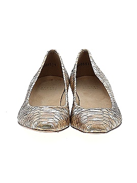 Stuart Weitzman Size 7 (view 2)