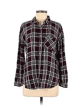 Maurices Long Sleeve Button-Down Shirt (view 1)