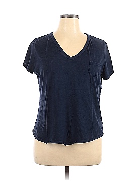 Gap Plus-Sized Tops On Sale Up To 90% Off Retail | thredUP