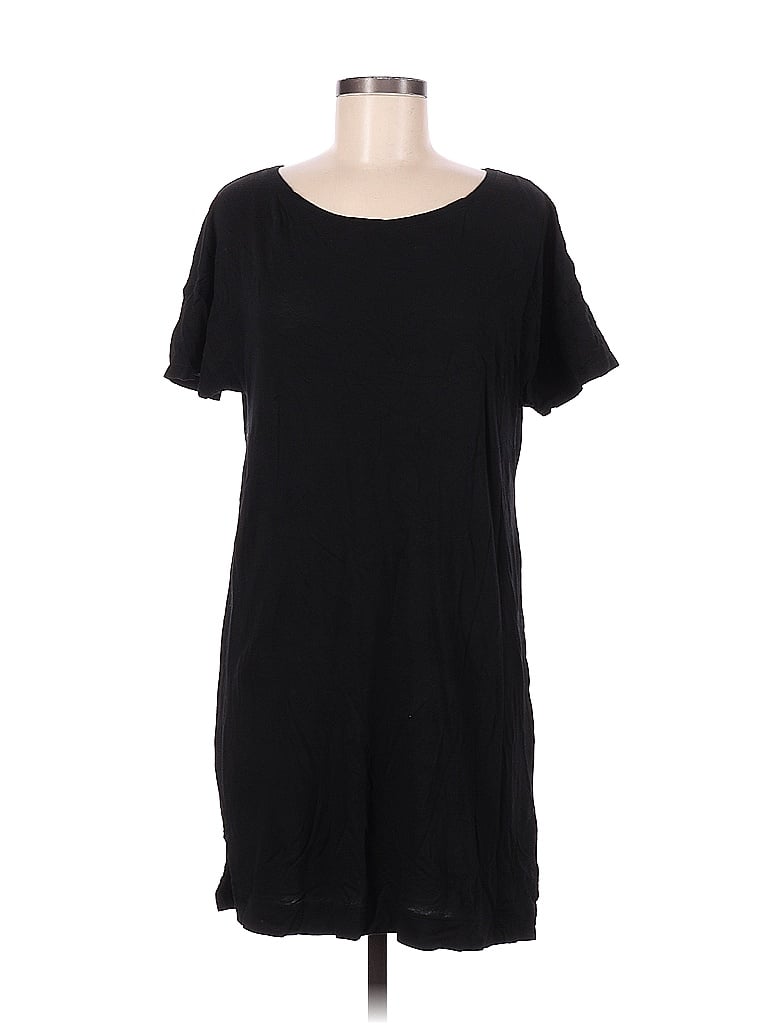 Click to view more detailed imagery on our partner's website Pre-owned H&m Casual Dress In Black