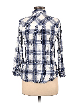 Old Navy Long Sleeve Button-Down Shirt (view 2)