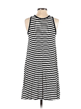 Old Navy Casual Dress (view 2)