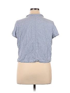 BP. Short Sleeve Button-Down Shirt (view 2)