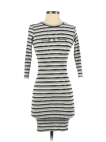 Bershka Casual Dress (view 1)