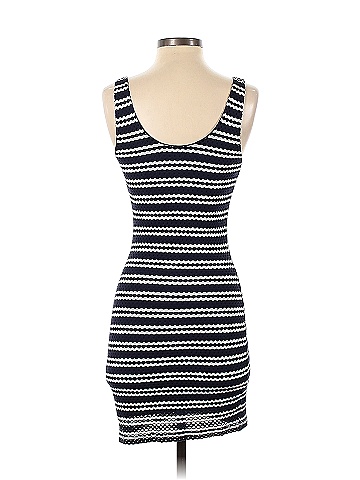 Scoop Casual Dress (view 2)
