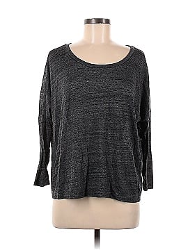 Old Navy Long Sleeve T-Shirt (view 1)