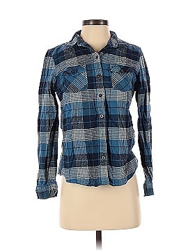 Field & Stream Long Sleeve Button-Down Shirt (view 1)