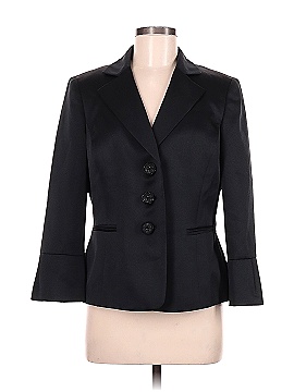 Le Suit Size 8