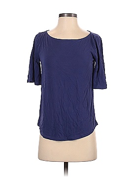 Ann Taylor LOFT Outlet Short Sleeve T-Shirt (view 1)