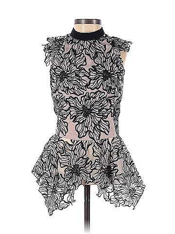 Nha khanh lota floral lace dress