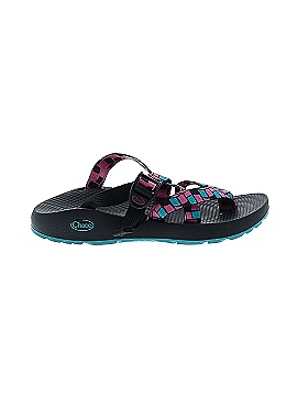 retail stores that sell chacos