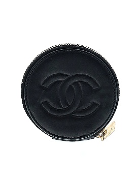 Chanel Vintage CC Camellia Round Coin Case (view 2)