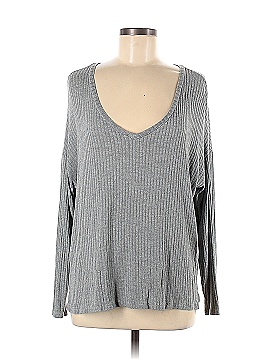 American Eagle Outfitters Pullover Sweater (view 1)